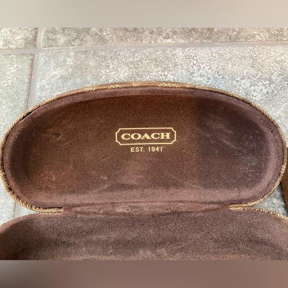 Coach sunglasses case with coach cloth pre own - Picture 6 of 8